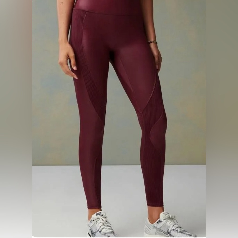 Fabletics Motion365+ Contour High-Waisted Legging